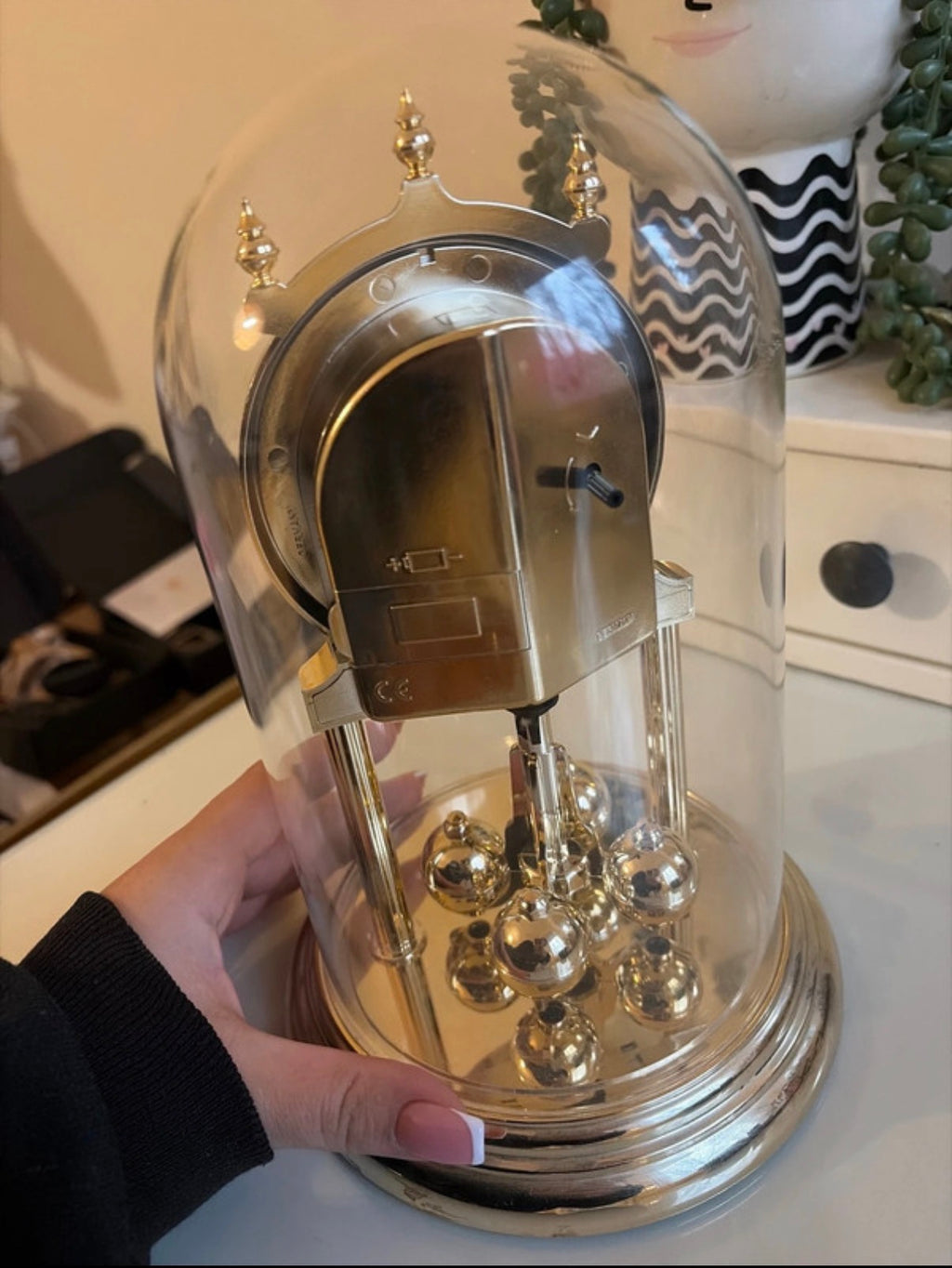 Staiger Quartz német forgó ingás asztali óra
